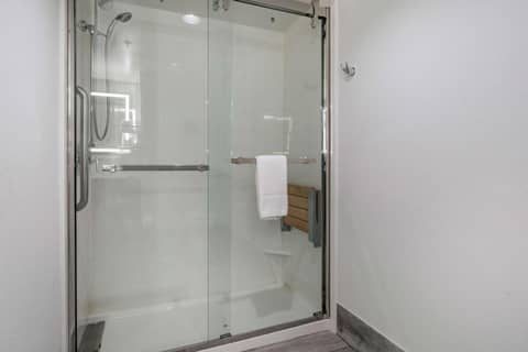 Hampton Inn & Suites Louisville East — photo 8