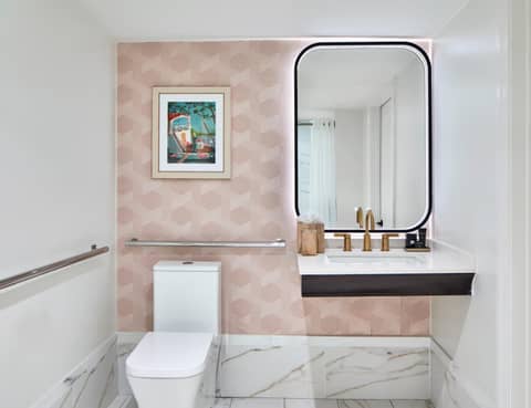 La Concha Key West, Autograph Collection — bathroom
