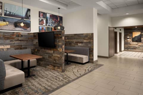 Residence Inn Portland Downtown/RiverPlace — photo 9