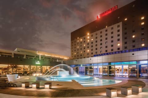 Ramada Plaza by Wyndham Bucharest Convention Center — photo 5