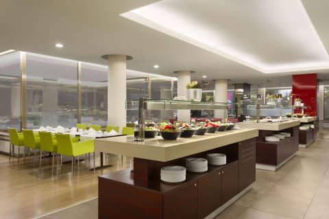 Ramada Plaza by Wyndham Bucharest Convention Center — photo 7