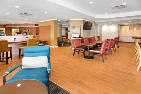 TownePlace Suites by Marriott Pittsburgh Harmarville — photo 9