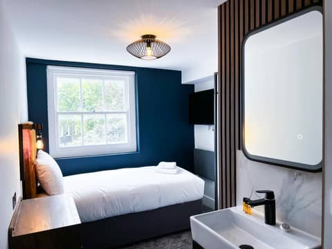 Argo Hotel - Kings Cross — bathroom