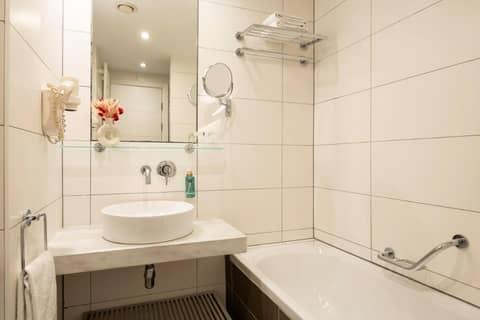 B-aparthotel Grand Place — photo 4