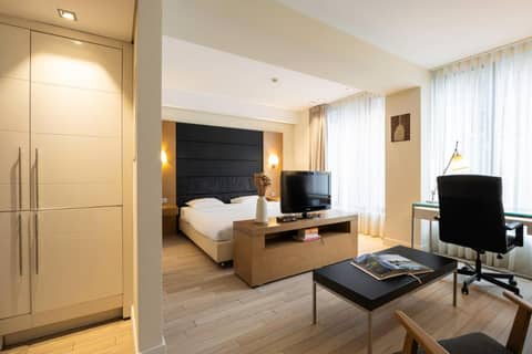 B-aparthotel Grand Place — photo 9