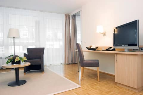 Residenz am Dom Boardinghouse Apartments — hotel room