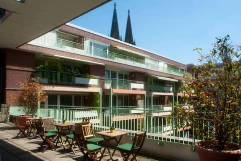 Residenz am Dom Boardinghouse Apartments — balance & terrace