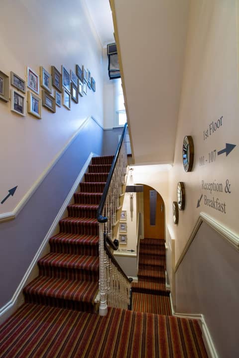 Best Western Buckingham Palace Rd — hotel reception