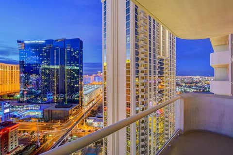 Lucky Gem Penthouse & Luxury Suites at MGM Signature Resort Balcony Strip View 1607 — balance & terrace