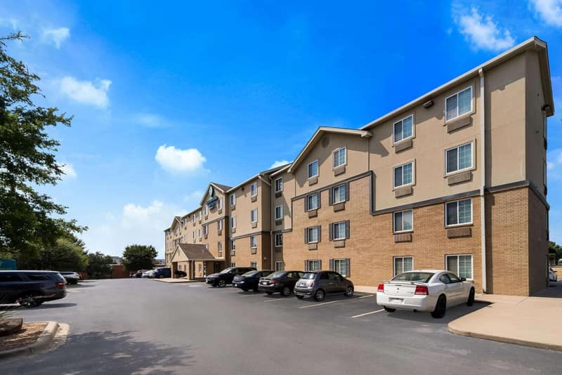 WoodSpring Suites Fort Worth Fossil Creek — building