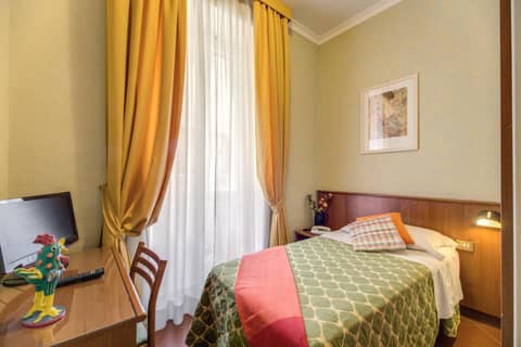 Hotel Corona — photo 6