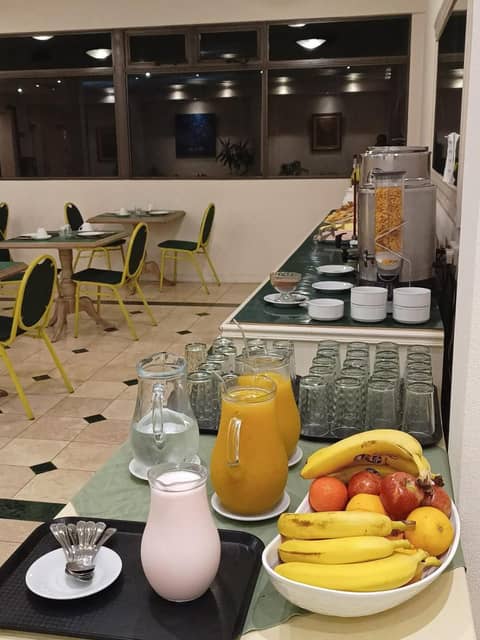 ATLAS TOWER HOTEL — dining