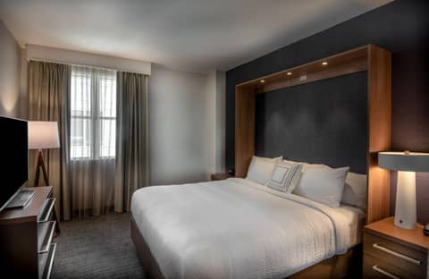 Residence Inn by Marriott Washington, DC National Mall — hotel room