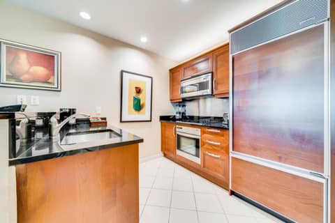 Jet Luxury at The Signature Condo Hotel — photo 2