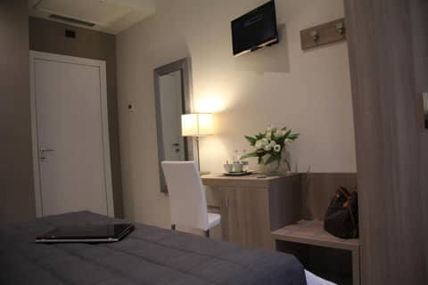 Hotel Zara Milano — hotel room