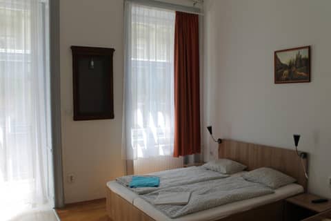 Capital Guesthouse Budapest — photo 2