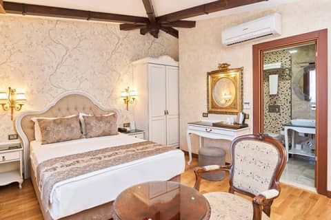 Best Western Empire Palace Hotel & Spa — hotel room