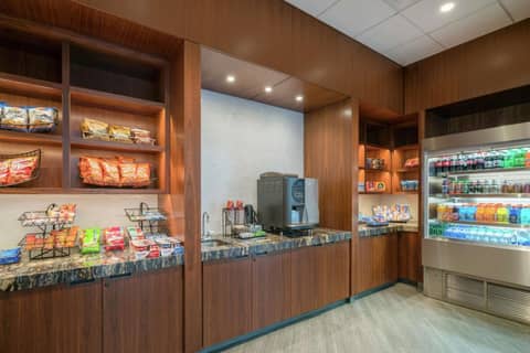Embassy Suites by Hilton Washington D.C. Georgetown — dining