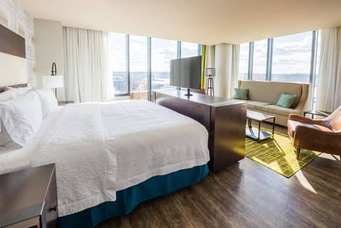 Hampton Inn & Suites Washington DC-Navy Yard — photo 6