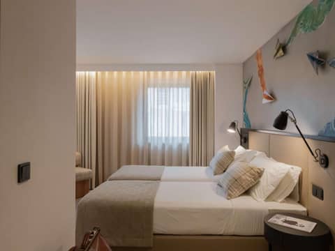 ibis Styles Lisboa Aeroporto — photo 2