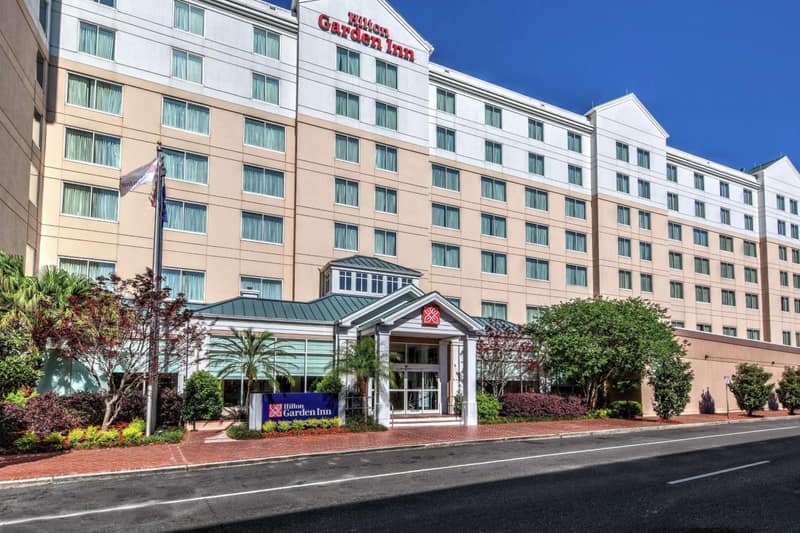 Hilton Garden Inn New Orleans Convention Center — building