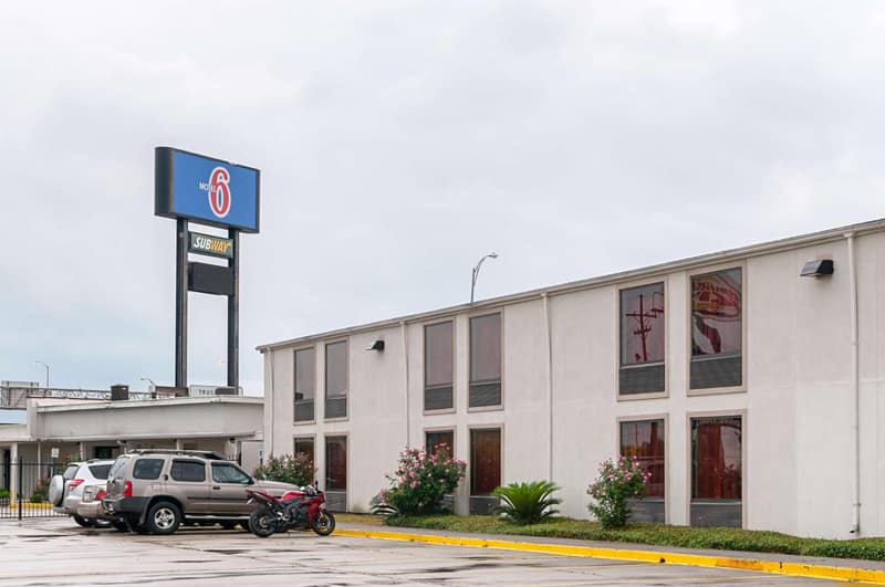 Motel 6-New Orleans, LA - Near Downtown — building