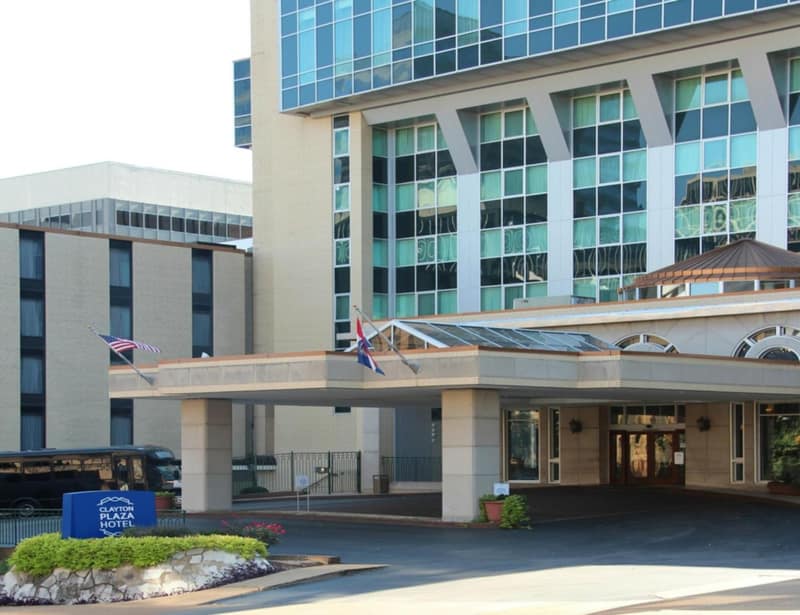 Clayton Plaza Hotel & Extended Stay — building