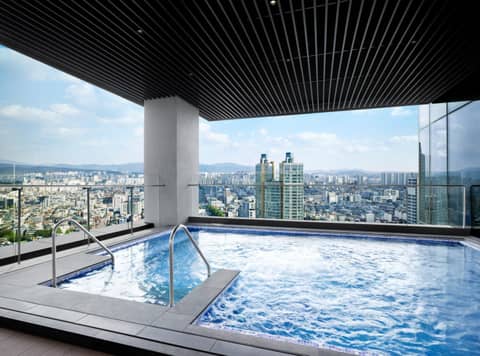 Sofitel Ambassador Seoul Hotel & Serviced Residences — photo 2