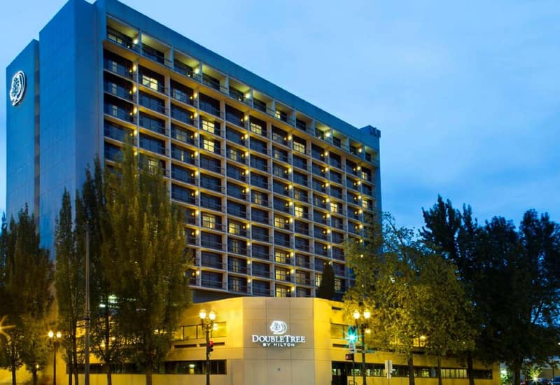 DoubleTree by Hilton Portland — building