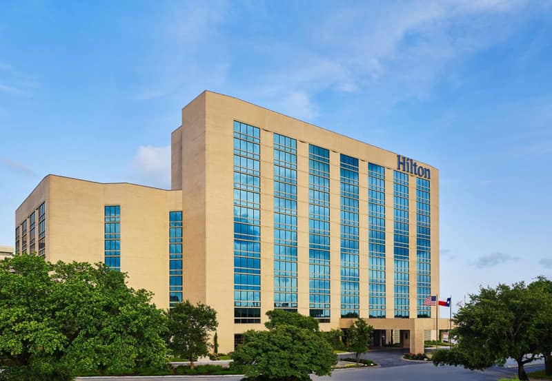 DoubleTree by Hilton San Antonio Airport — building