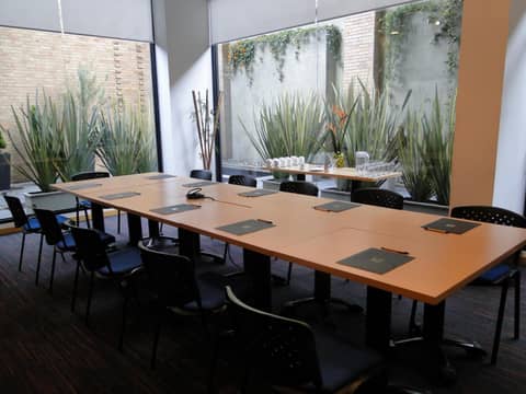 Hotel bh Parque 93 — photo 5
