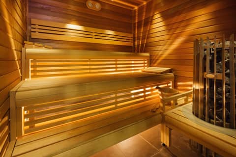 Novotel London Tower Bridge — jacuzzi