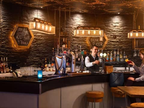 Novotel London Tower Bridge — bar