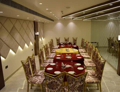 THE TAJ PEARL HOTEL — photo 4