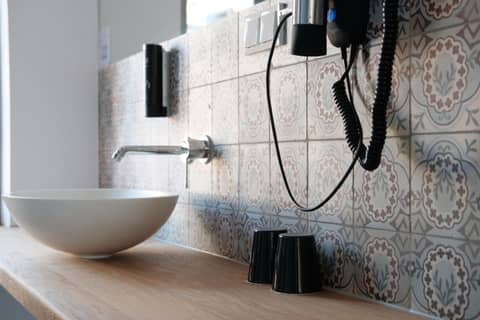 Hotel Schöne Aussicht — bathroom