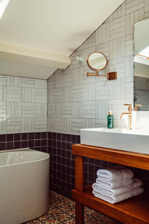 Hôtel Maison Lacassagne Lyon — bathroom
