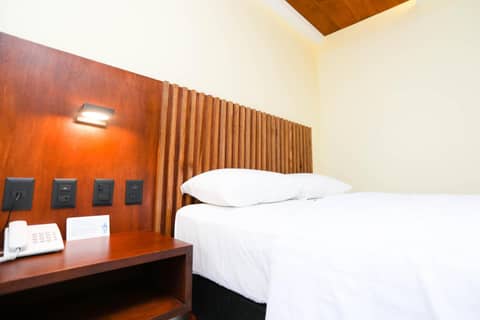 Hotel Parador — bedroom
