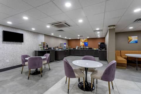 Comfort Inn & Suites Nashville Downtown - Stadium — photo 8