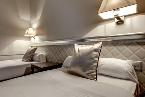 Hotel d'Amiens — photo 7