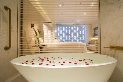 Emiliano Rio — bathroom