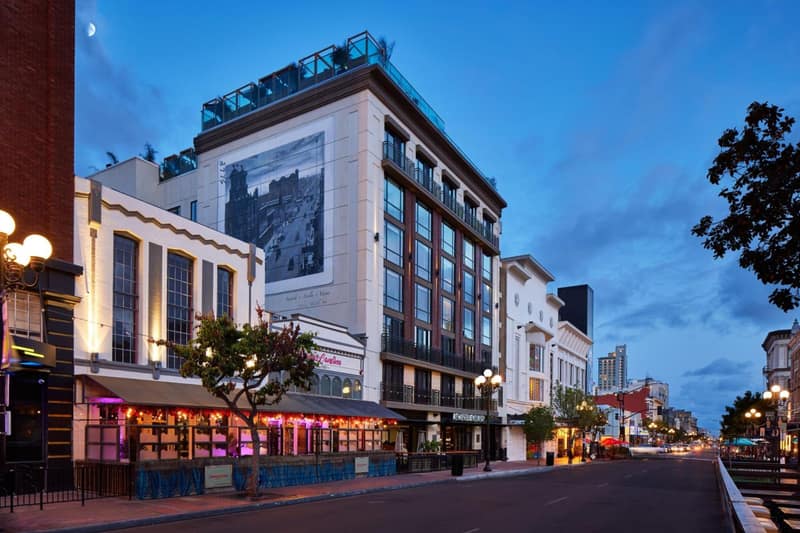 AC Hotel by Marriott San Diego Downtown Gaslamp Quarter — building