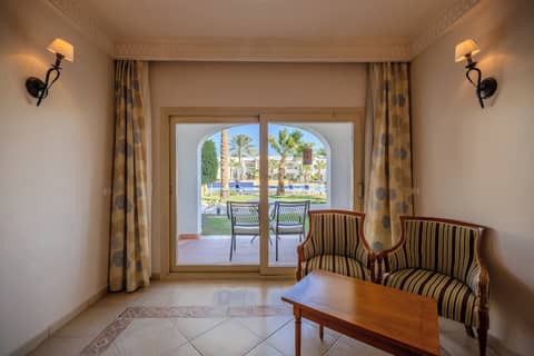 Continental Plaza Beach Resort — photo 3