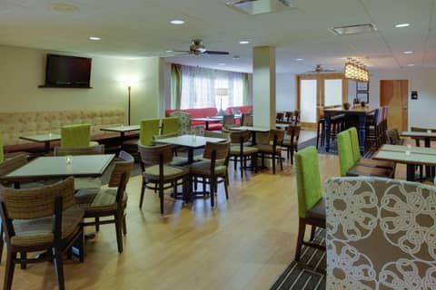 Hampton Inn Pittsburgh Greentree — photo 2