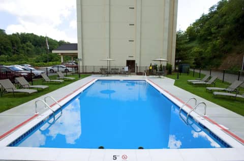 Hampton Inn Pittsburgh Greentree — photo 3