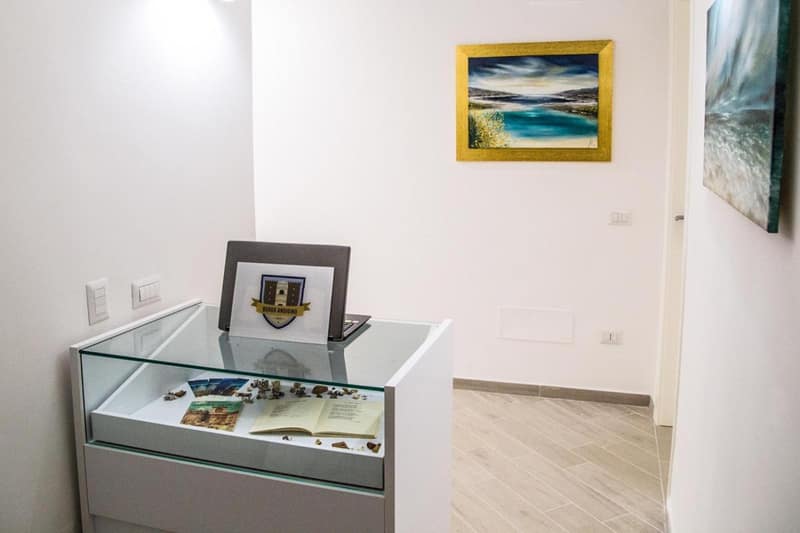 Borgo Angioino — recepcion & lobby