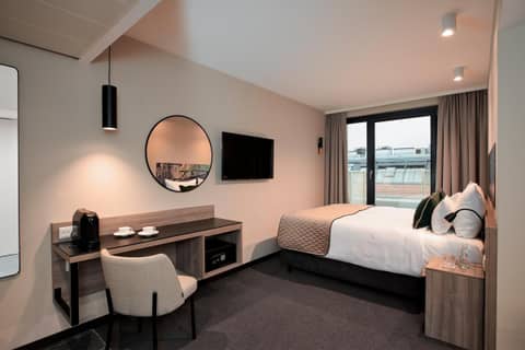 Leonardo Hotel Vienna City West — hotel room