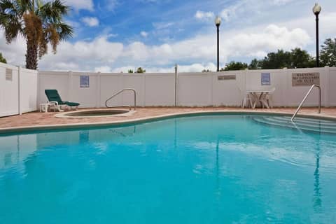 Country Inn & Suites by Radisson, Jacksonville West, FL — photo 2