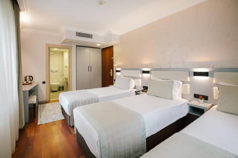 Marble Hotel — hotel room