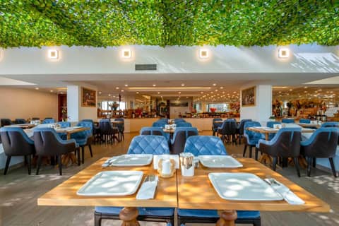Marble Hotel — dining