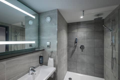 Maldron Hotel Manchester City Centre — photo 4